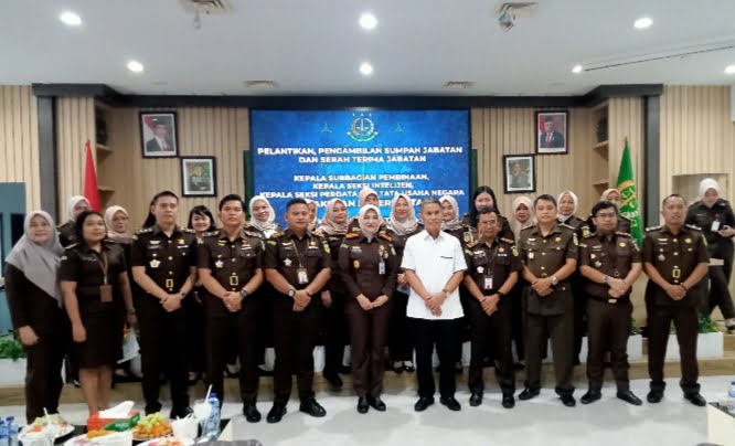 Kajari Batam Lantik Dua Pejabat Baru Teras Media