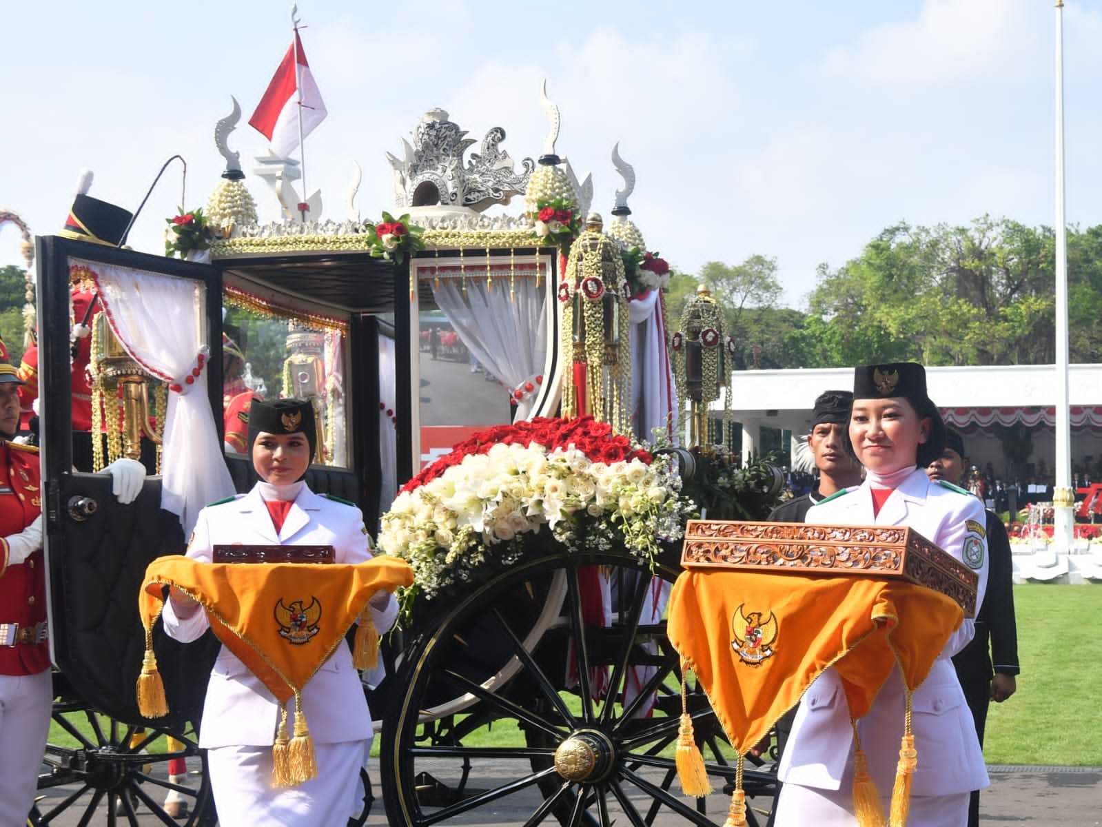 KEREN, Kirab Budaya Kembali Meriahkan HUT Kemerdekaan RI I Teras Media