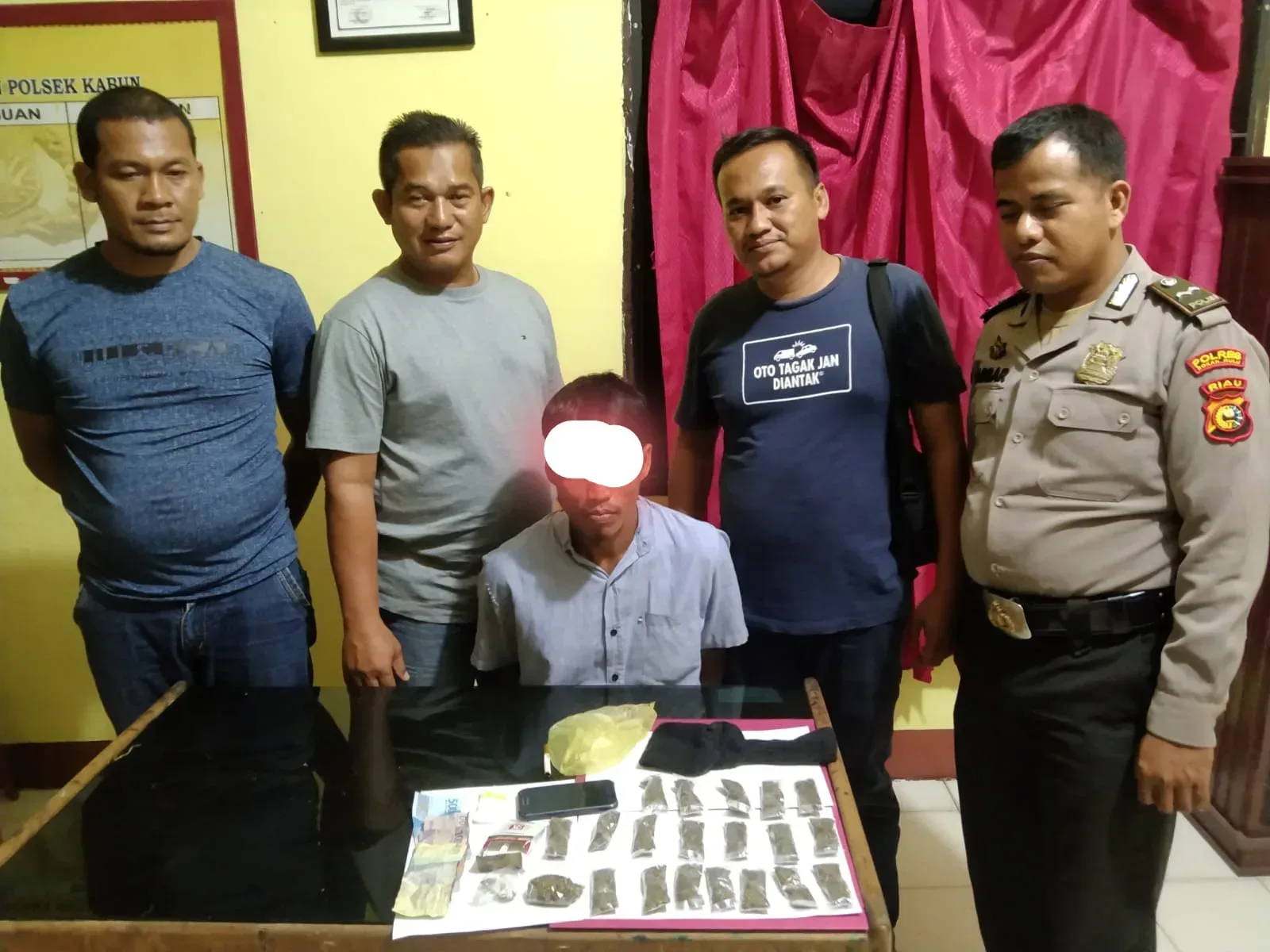 Polres Rohul Tangkap Tiga Tersangka TP Narkotika Dengan BB 13, 53 Sabu Dan 21 Paket Ganja