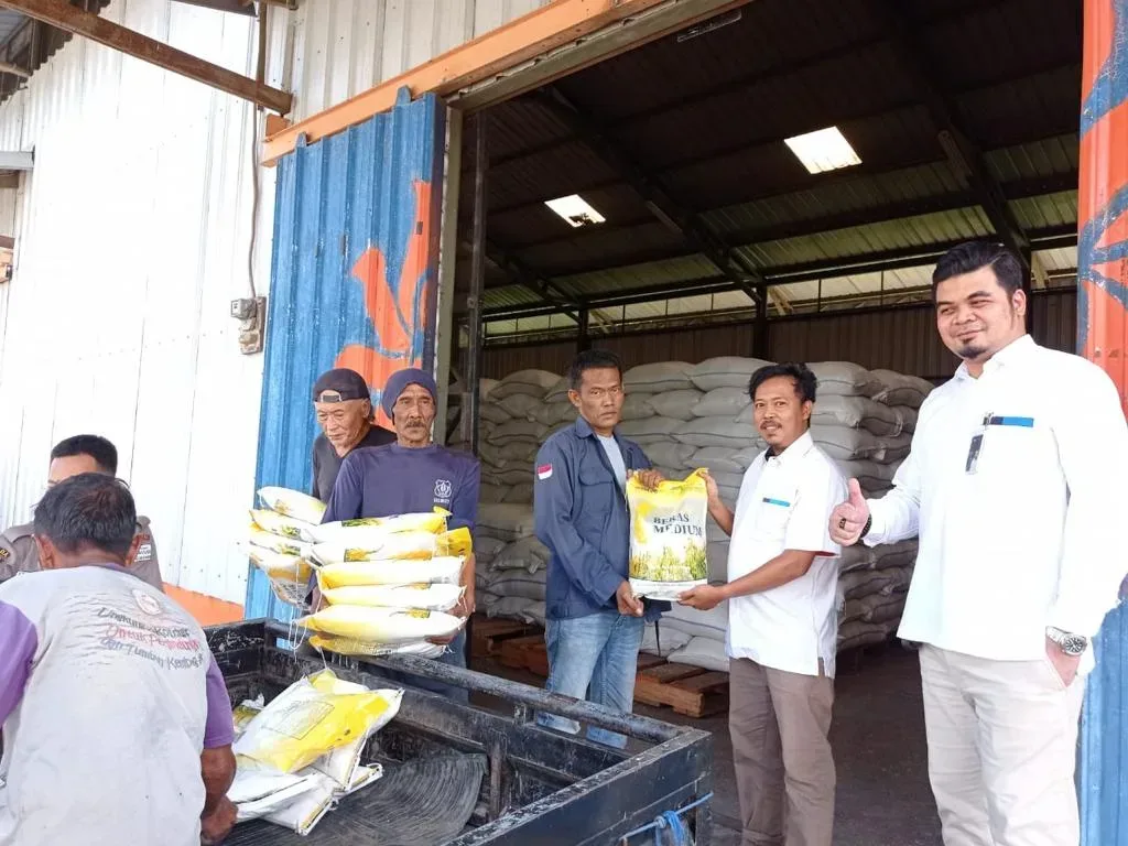 LUAR BIASA, Stok Beras Bulog di Pasar Tembus 650 Ribu Ton I Teras Media