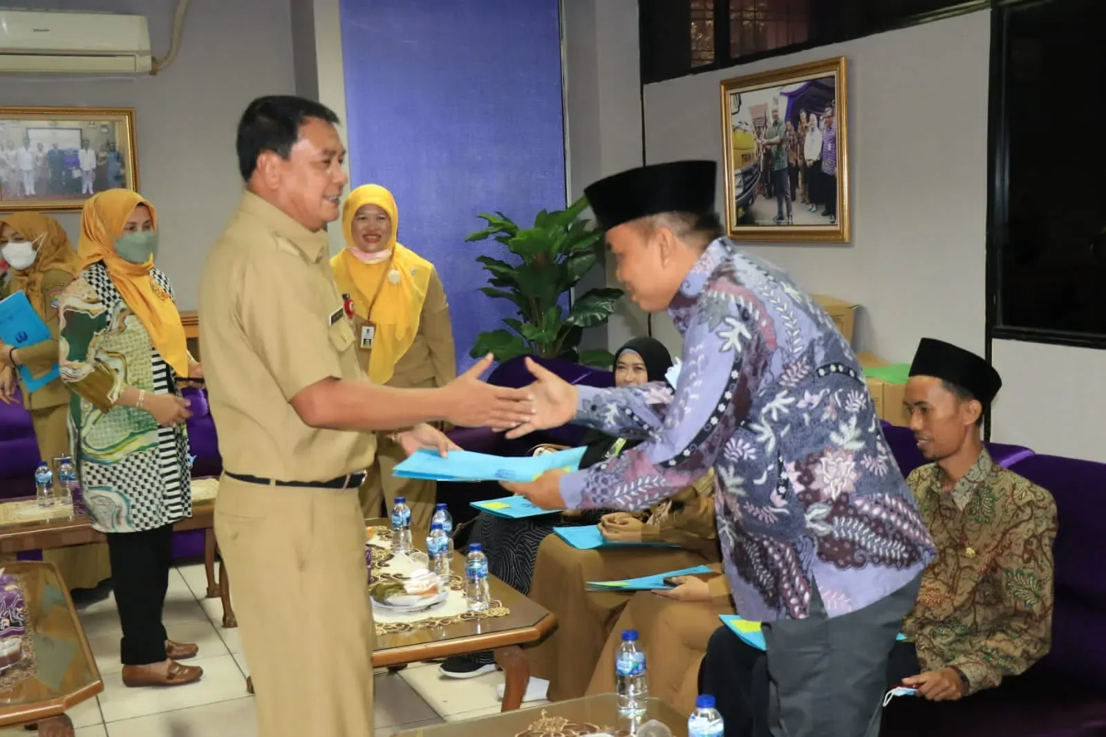 Sekda Lepas 5 orang Kafilah MTQ VI Korpri Tingkat Provinsi Banten I Teras Media