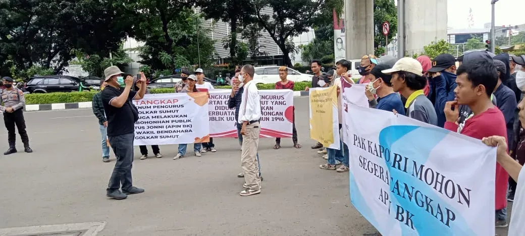 Polisi dan Petinggi Golkar Belum Berani Sikat Judi Online I Teras Media