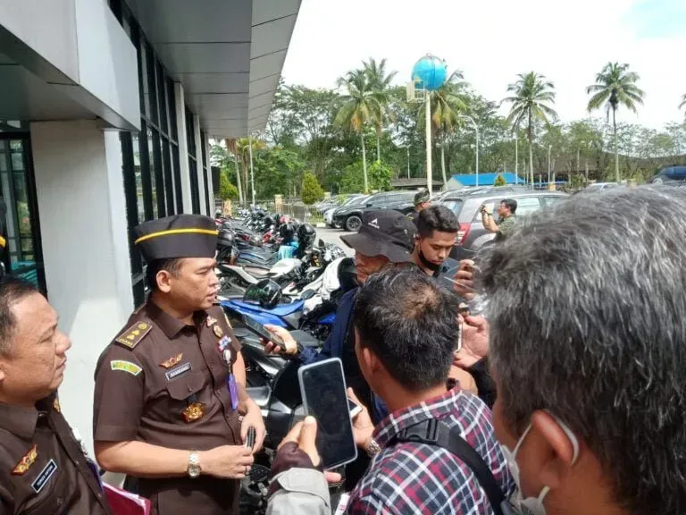 Kejati Kalbar Transparan Dalam Penanganan Perkara dan Dekat Dengan Wartawan I Teras Media