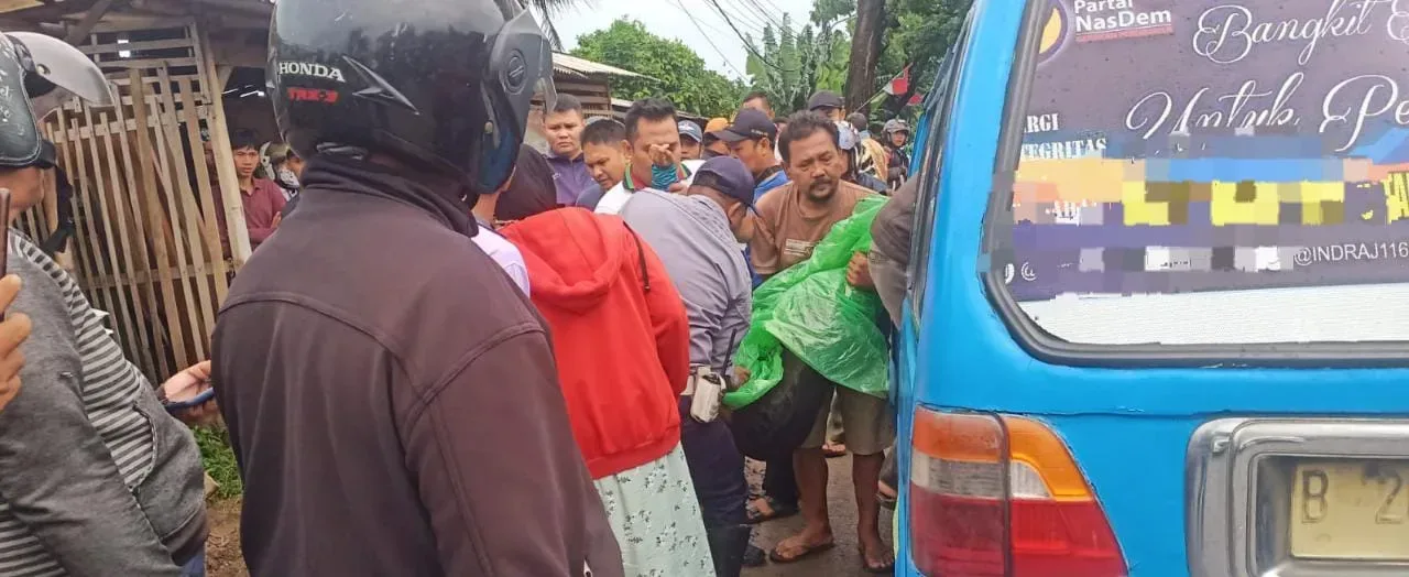 Gagal Nyalip Truck, Pengendara Motor di Jalan Mauk Sepatan Tewas Tersenggol I Teras Media