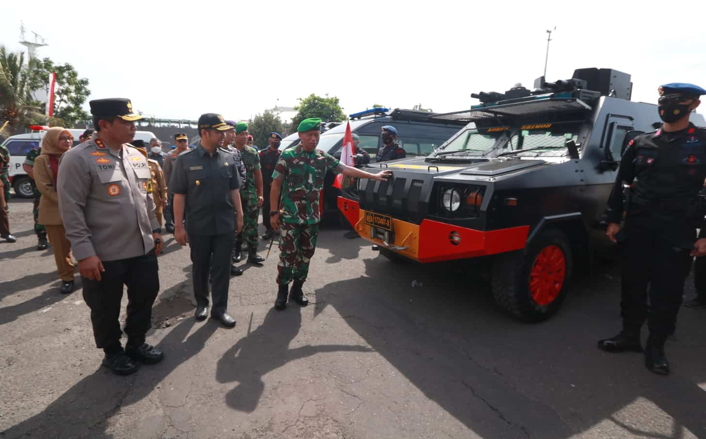 Menuju KTTG20, Forkopimda Jatim Ikut Gelar Pasukan di Pelabuhan Tanjungwangi I Teras Media