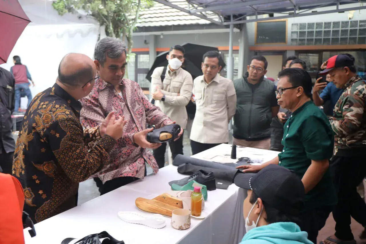 Pimpinan MPR RI Ahmad Muzani Temui Ratusan Pegiat UMKM I Teras Media