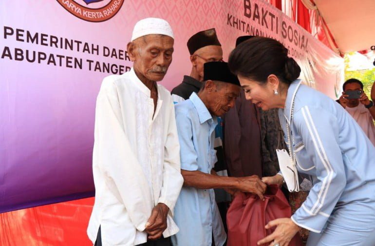 Peringati Hari Anti Korupsi Sedunia, Pemkab Dan Kejari Gelar Baksos  I Teras Media