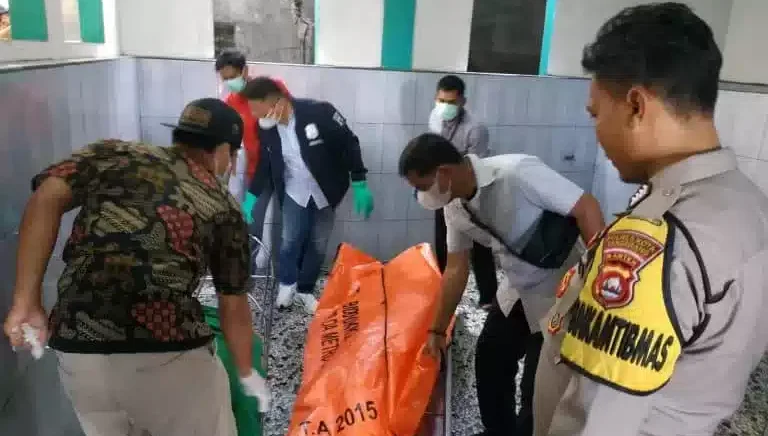 Seorang Pria di Cikupa Nekat Akhiri Hidupnya Dengan Gantung Diri di Toilet Masjid 3 Seorang Pria di Cikupa Nekat Akhiri Hidupnya Dengan Gantung Diri di Toilet Masjid I Teras Media