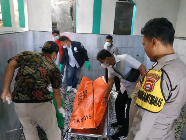 Seorang Pria di Cikupa Nekat Akhiri Hidupnya Dengan Gantung Diri di Toilet Masjid I Teras Media