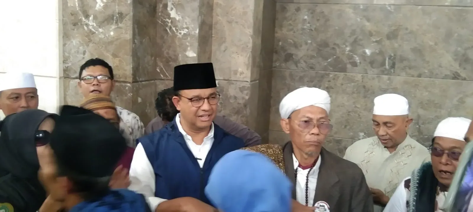 Ular di Rumah Wahidin Diduga Penyebab Anies Batal Kunjungi Kuliner di Tangerang I Teras Media