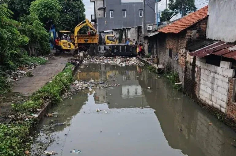 Kades Subur Gencar Kampanyekan Kampung Bersih I Teras Media