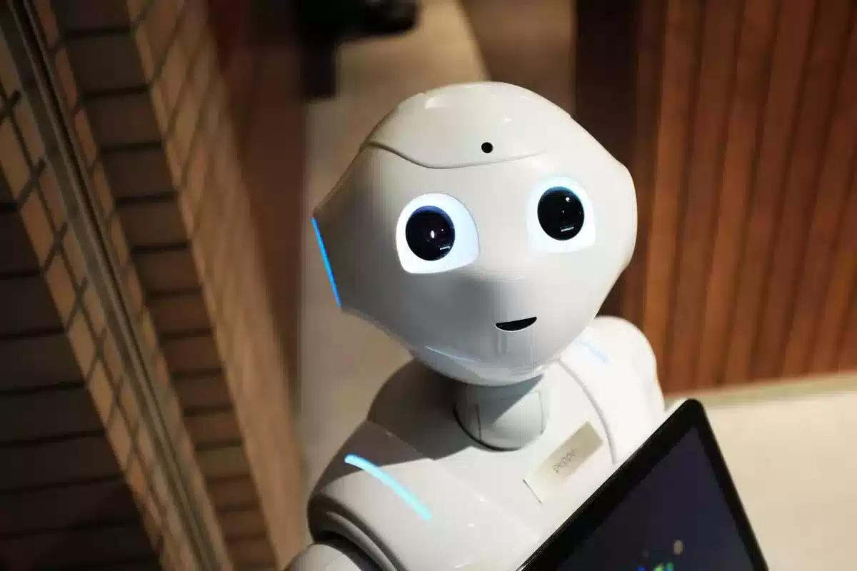 Why restaurant chains are investing in robots over workers? I Teras Media