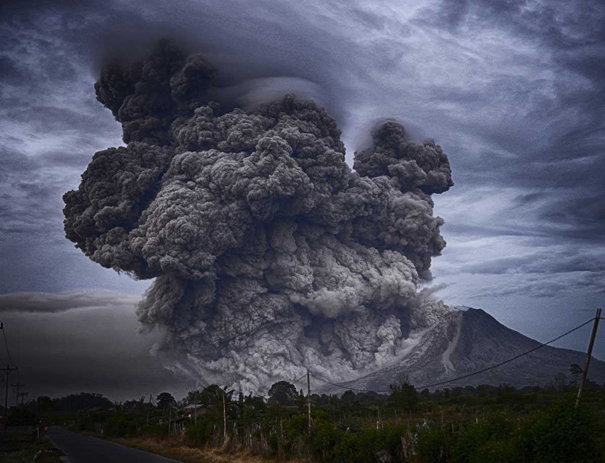 A volcano is erupting again in Japan I Teras Media