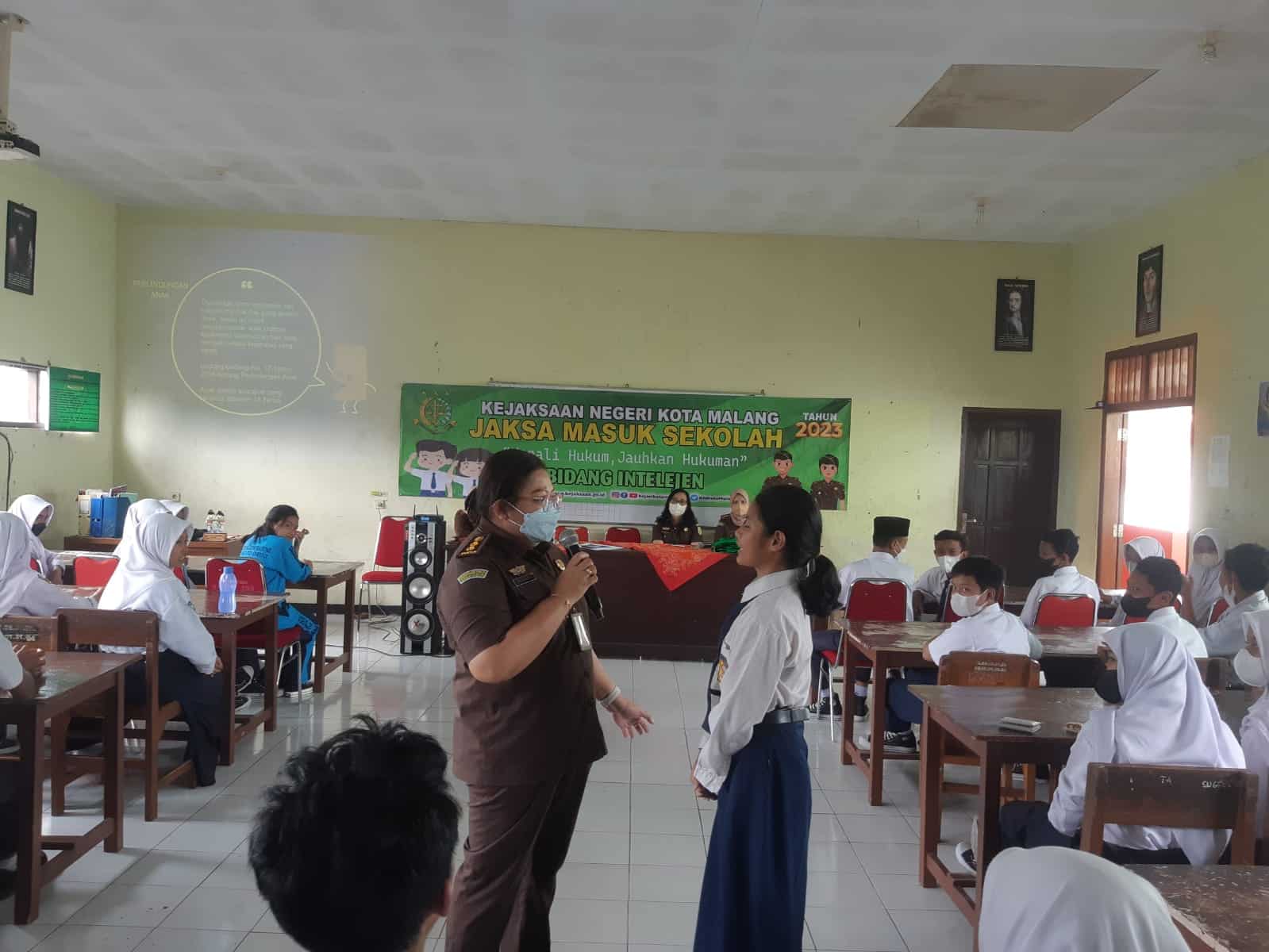 Jaksa Masuk Sekolah di SMPN 16 Kota Malang, Begini Manfaatnya I Teras Media