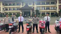 Kapolda Banten Berikan Hadiah Motor ke Personil, Ternyata Ini Penyebabnya I Teras Media