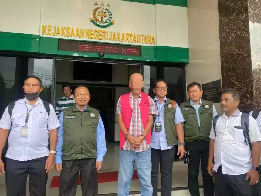 Tersangka Penggelapan Pajak Rp 740 Juta Diserahkan ke Kejari Jakut I Teras Media