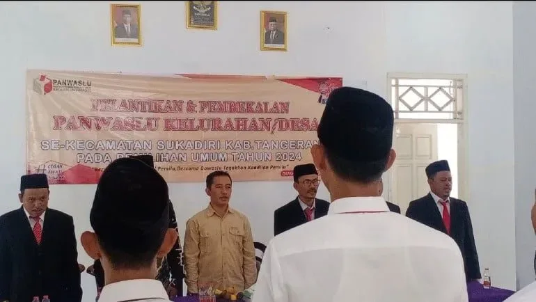 Panwaslu Kecamatan Sukadiri Gelar Pelantikan dan Pembekalan PKD I Teras Media