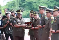 Upacara Peringatan HUT ke-73 Satpol PP dan ke-61 Satlinmas di Lapangan Karebosi, Kota Makassar, Provinsi Sulawesi Selatan (Sulsel), Jumat (3/3/2023).