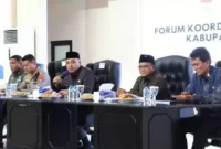 Rakor Forkopimda Tangerang Terkait Stok dan Sembako di Bulan Ramadhan di GSG Puspemkab Tangerang, Kamis (16/3/23).