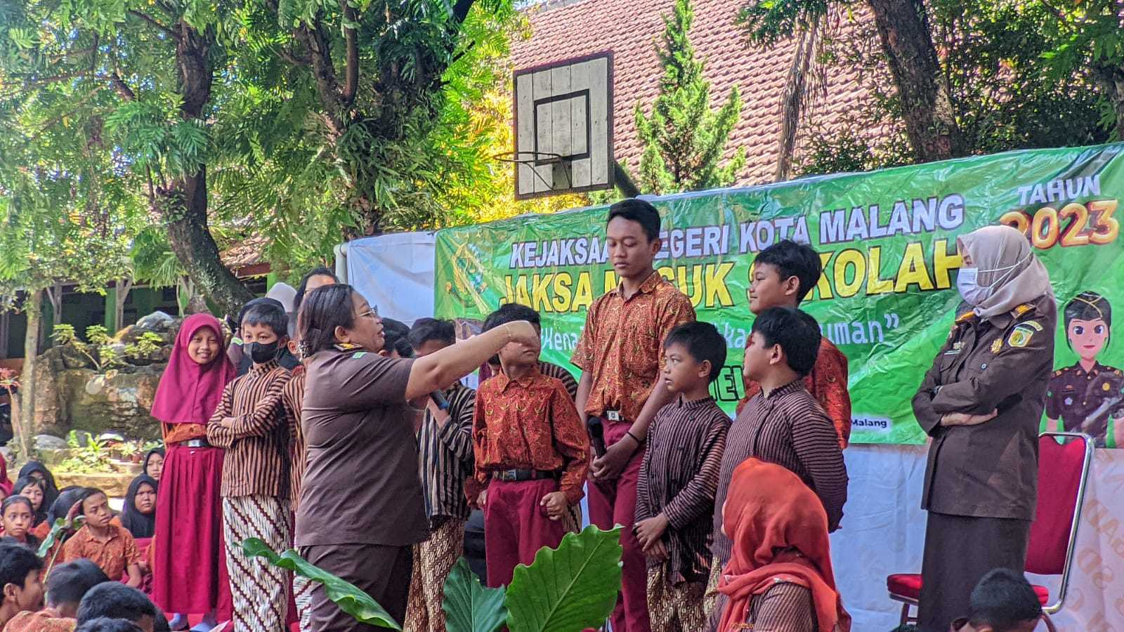 Jaksa Menyapa di SDN Gadang 3 Malang, Begini Manfaatnya I Teras Media