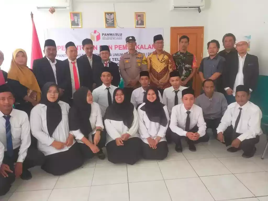 Panwaslu Kecamatan Teluknaga Gelar Pelantikan PKD I Teras Media