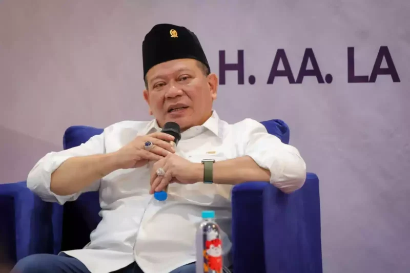 La Nyalla Mahmud mattaliti memberikan arahan bahwa buka bersama selama ramadhan sebaiknya diatur bukan dilarang. Jum'at (24/3/2023) 
