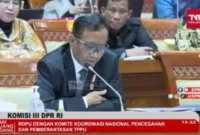 Keterangan foto : Menkopolhukam Mahfud MD saat Rapat bersama Komisi III DPR RI, Rabu (29/3)