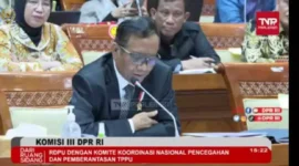 Keterangan foto : Menkopolhukam Mahfud MD saat Rapat bersama Komisi III DPR RI, Rabu (29/3)