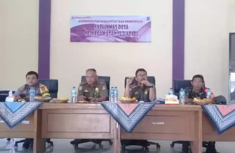 Tingkatkan Kapasitas, Satlinmas Desa se-Kecamatan Sukadiri Diberikan Pembinaan I Teras Media