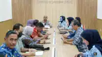 Kanwil Jabar Bersama DPRD Cirebon Harmonisasikan Baperda Pesantren Dan KB I Teras Media