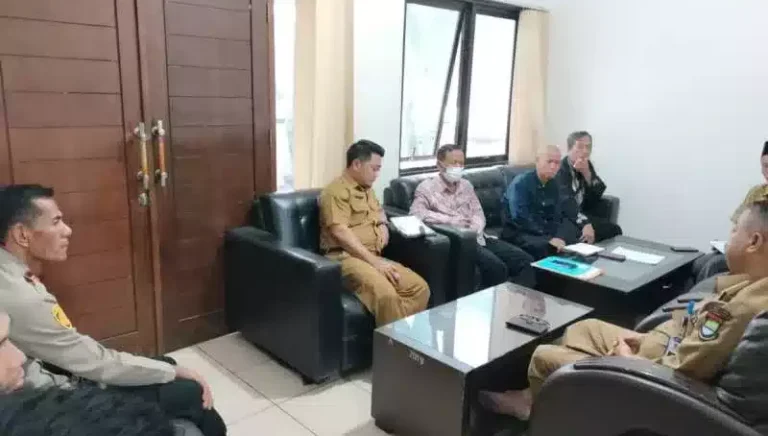 5d4c4970a34ed3b1182d7393f8a994e5_L Kekisruhan Kades dan Warga Telaga Bestari, Begini Penjelasan nya I Teras Media