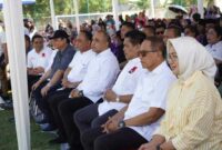 Keterangan foto : Bupati Tangerang Ahmed Zaki Iskandar menghadiri Pasar Murah Ramadhan yang digelar bersama sejumlah menteri Kabinet Indonesia Maju di Stadion Mini Pandeglang, Kabupaten Tangerang, Sabtu (8/4/2023).