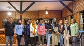 Keterangan foto : Panitia Pemungutan Suara (PPS) dan Panitia Pemutakhiran Data Pemilih (Pantarlih) Desa Warunggunung, Kecamatan Warunggunung menggerlar rapat koordinasi terkait penyelenggaraan pemilu 2024.
