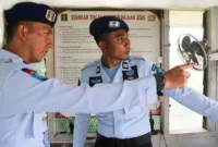 Petugas Lapas Cirebon Terapkan Keamanan Sesuai SOP, Rabu(5/4/2023)