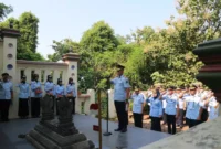Lapas Cirebon Bersama Unit Pelaksana Teknis (UPT) daerah Cirebon Raya, Indramayu dan Majalengka (Ciayumaja) gelar ziarah dan tabur bunga di Taman Makam Pahlawan Alm Ismaol Saleh Cirebon, (Kamis, 6/4/2023)