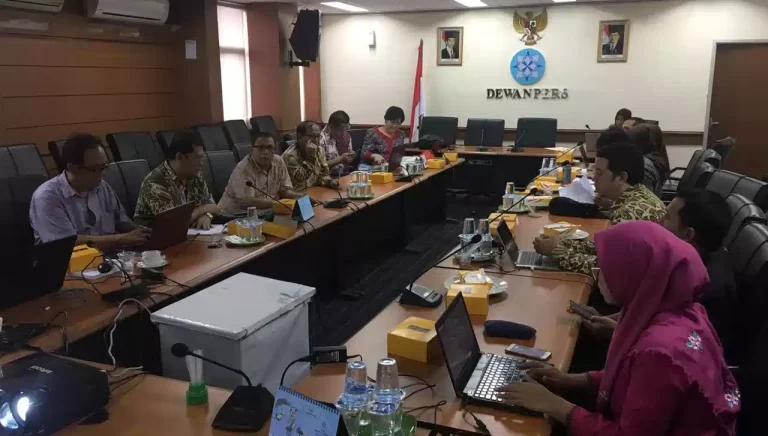 IMG-20230406-WA0201 Dewan Pers : Perusahaan Pers Wajib Berikan THR ke Wartawan I Teras Media