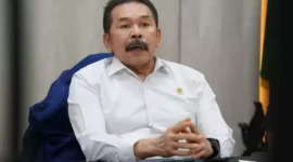 Keterangan foto : Jaksa Agung dengan suasana tidak terlalu formal, Jaksa Agung ST Burhanuddin, Minggu (10/4/2023)