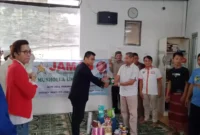 JAMAN Peduli warga DKI Jakarta Dengan membagikan paket Ramadhan, (Minggu, 9/4/2023)