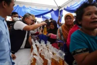 Keterangan foto : Menteri Perdagangan Zulkifli Hasan mengungkapkan, dalam minggu ketiga bulan Puasa 2023 ini harga barang kebutuhan pokok (bapok) secara nasional di Pasar Semarang Jateng, Senin (11/4/2023)