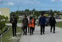 Perempuan berinisial N yang di tangkap oleh Ditkrimsus Polda Kaltara di jakarta pada Kamis siang 06/04/2023