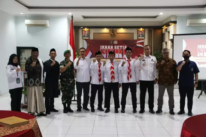 Lapas Cirebon selenggarakan Kegiatan Ikrar setia Terhadap NKRI Pada Tiga Narapidana terorisme, (Rabu, 12/4/203) 