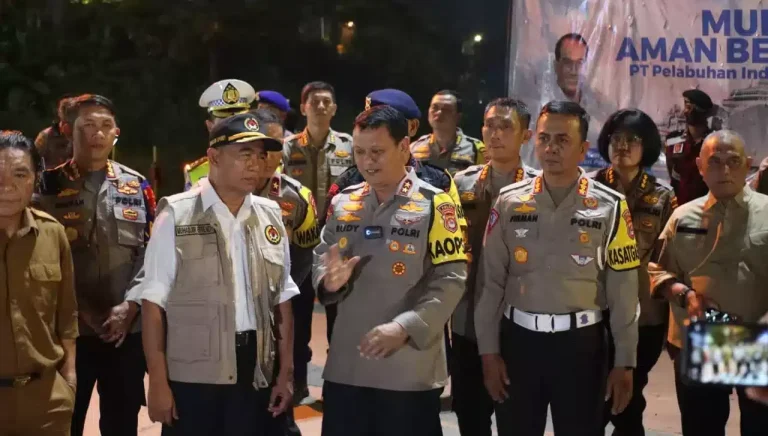IMG-20230420-WA0007 Kapolda Banten Bersama Menko PMK Tinjau Arus Mudik di Ciwandan I Teras Media