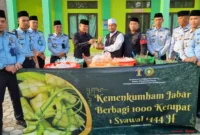Kalapas Indramayu Berbagi 1000 Ketupat Di Pesantren Nahdlotul Mubtadiin Al-Islam, (Kamis, 20/4/2023)