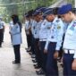 Keterangan foto : Lapas Cirebon saat apel dan berdoa, Kamis (27/4/2023)