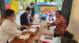 Keterangan foto : Kuasa hukum pemohon PT Wahana Jaya Logistik dengan PT Shifra Artani Investama, Mangatur Nainggolan dalam keterangan tertulisnya yang diterima Kamis (27/04).
