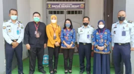 Tim Dinkes Kota Bandung Tinjau Dapur Lapas Banceuy Guna Penyerahan Sertifikat Laik Higiene, (Minggu, 30/4/2023) 