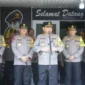 Keterangan foto : Kapolda Lampung Irjen Pol Helmy Santika S.H.,S.I.K.,M.Si mendampingi Wakapolri Komjen Pol Prof Dr Gatot Eddy Pramono M.Si.,memantau arus mudik di Pelabuhan Bakauheni Lampung Selatan, Rabu (19/4/2023).