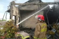 Foto : BPBD Kabupaten Tangerang Saat melakukan Pemadaman Kebakaran di Desa Pasir Nangka Tigaraksa.Senin (3/4/).