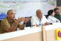 Foto : Bupati Tangerang A.Zaki Iskandar Dampingi Kunjungan DPR RI di PLTU Lontar pada Senin (8/5).
