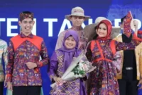 Foto: Fashion Designer Perwakilan Kabupaten Tangerang Raih Juara 3 di Karya Kreatif Banten 2023. Minggu (21/5).